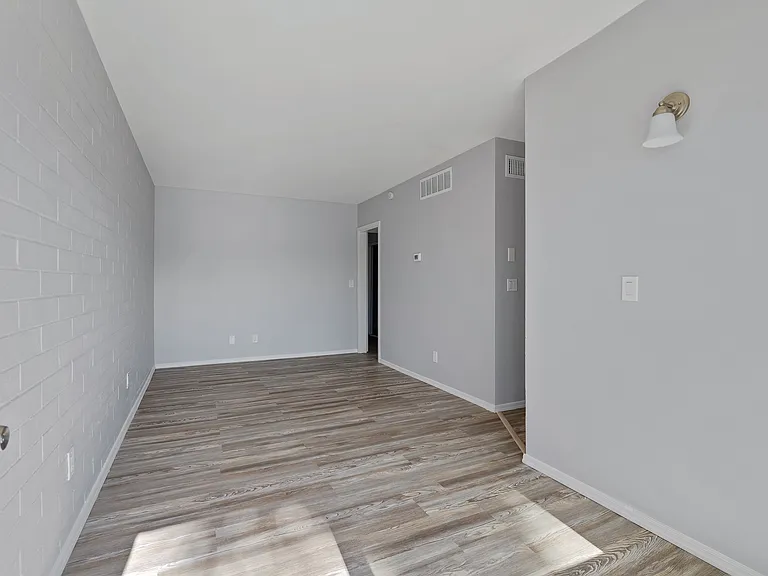 5570 E Hampton St #205 — Photo 14