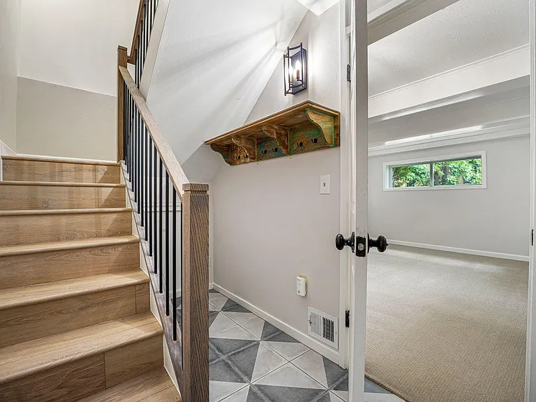 805 E 7th Ave #1 — Photo 25