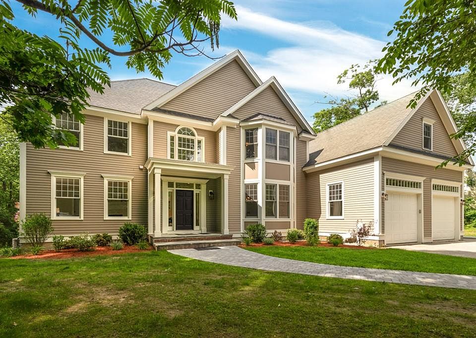 1st image of 34 Fatherland Dr