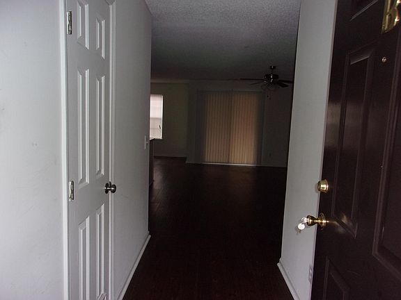 2nd image of 2926 Mulberry Ln Unit B