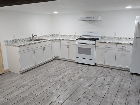 656 Mud Island Rd #2