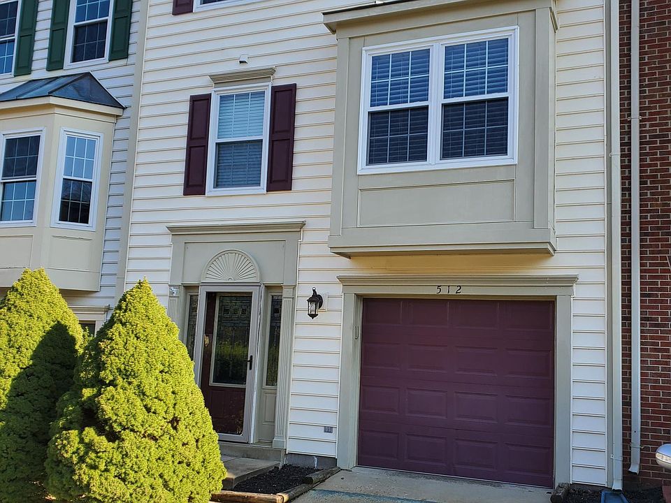 1st image of 512 Waters Cove Ct