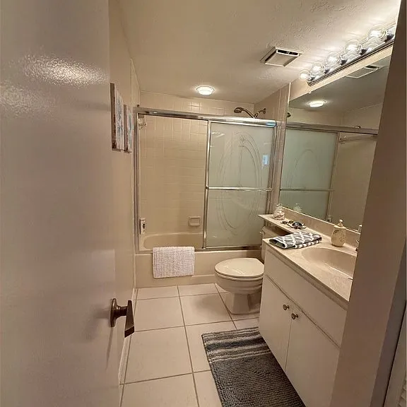 5590 Trailwinds Dr #421 — Photo 13