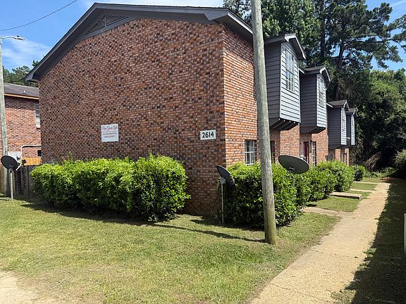 2nd image of 2614 McLelland St APT 3