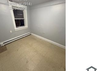 99 Ash St, Yonkers, NY 10701