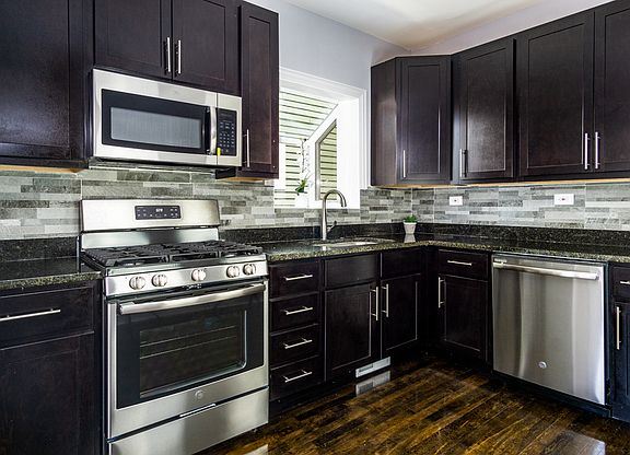 5th image of 4632 N Leclaire Ave