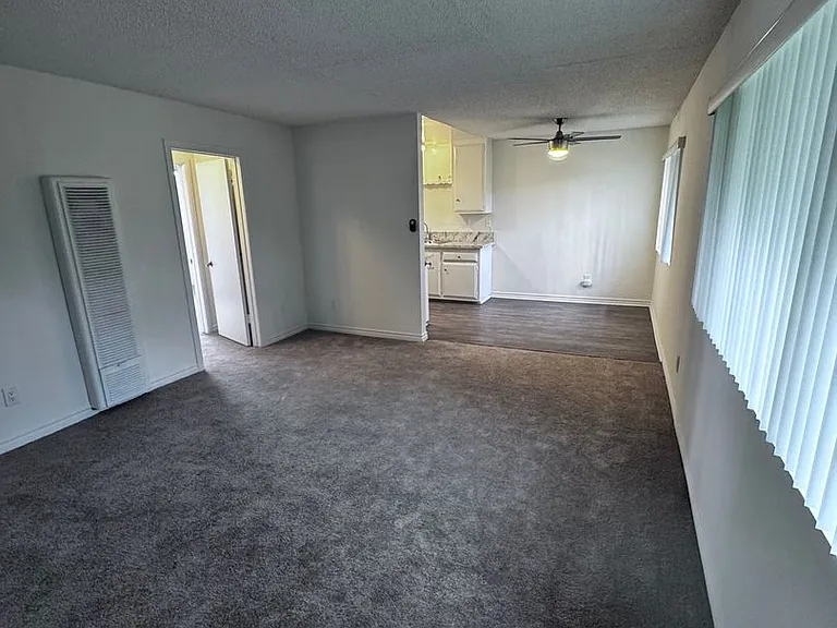 Arlington Apartments — Photo 17