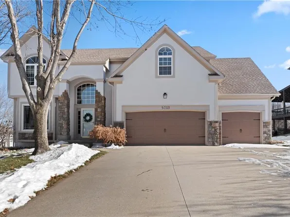 5713 NE Coral Dr, Lees Summit, MO 64064