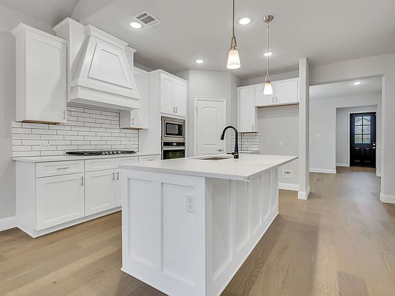 3rd image of 4857 Purlieu Dr