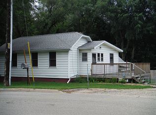 1015 W Taylor Ln, Bartonville, IL 61607