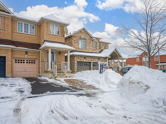 3rd image of 146 Crystalview Cres