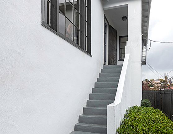 3rd image of 2861 Adkins Ave