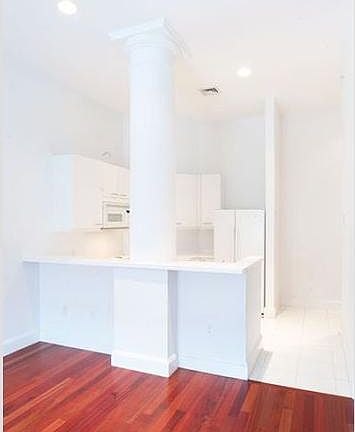 5th image of 108 Richmond St #4