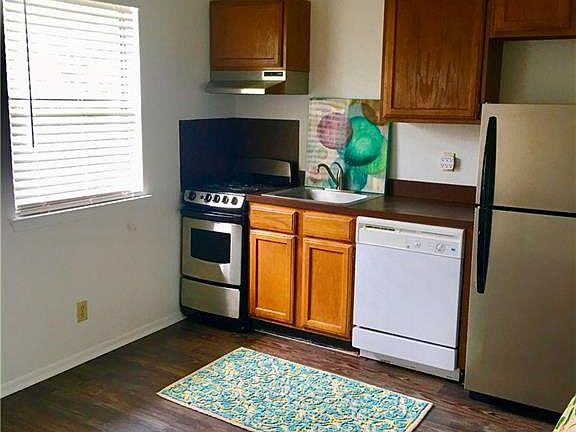 3rd image of 4405 Avenue A APT 11