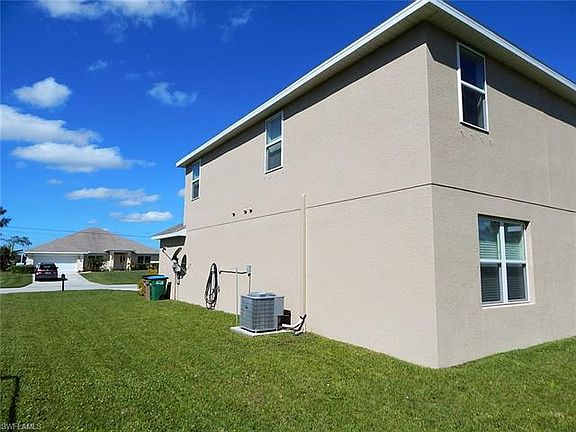 3rd image of 3515 SW 15th Ave