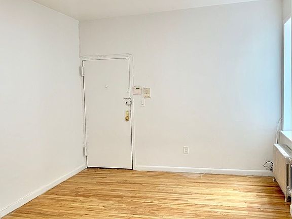 4th image of 1231 31st Ave APT 3B