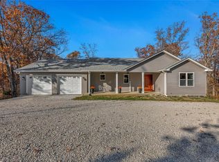 325 Cedar Ln, Wentzville, MO 63385