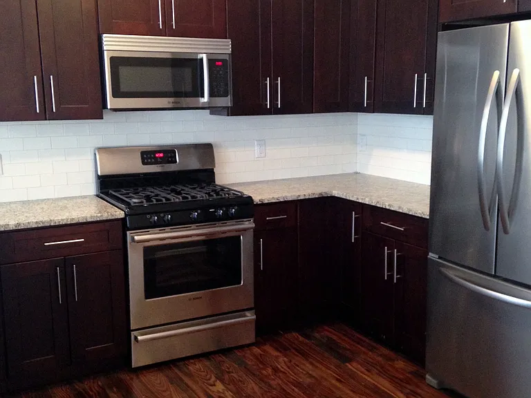 40 Russell Ave #201 — Photo 4