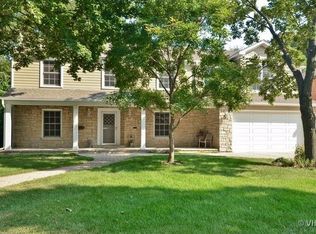 6675 N Lightfoot Ave, Chicago, IL 60646