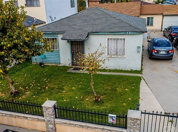 3rd image of 22120 Violeta Ave