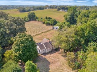 24308 Newtown Rd, Bowling Green, VA 22427