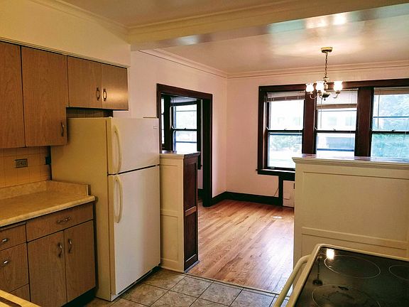 3rd image of 31 N Brainard Ave APT H1