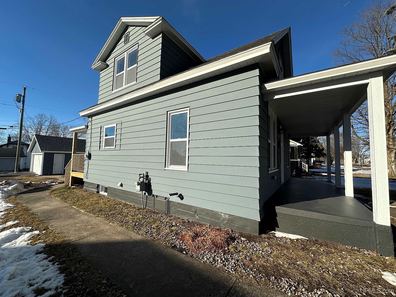 415 Brown St, Norway, MI 49870 Zillow