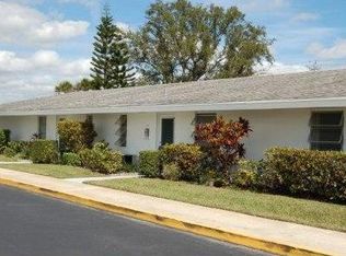 74 East Ct, Royal Palm Beach, FL 33411