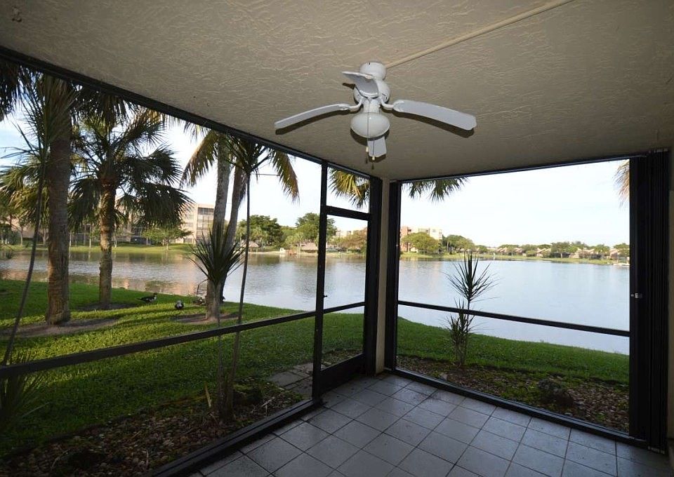 2nd image of 1202 N Hiatus Rd #1202