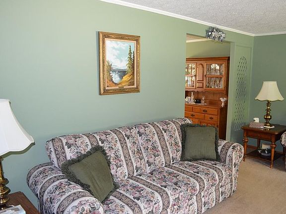 4th image of 2744 Vineland Trl