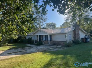 1805 Tunsel Rd SW, Hartselle, AL 35640