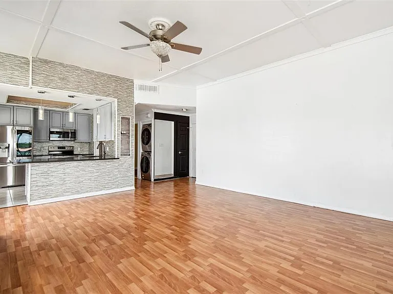 3127 W Sligh Ave #204B — Photo 6