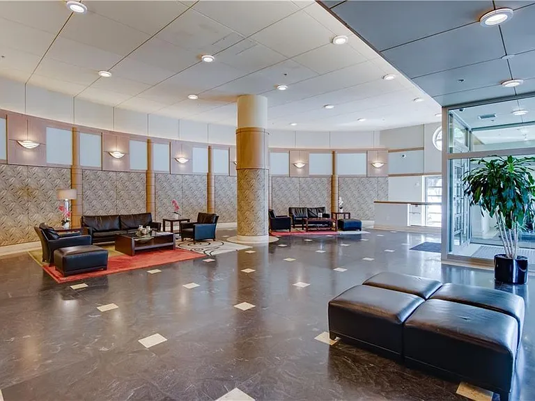 250 Park Avenue West NW #NW-712-712 — Photo 32