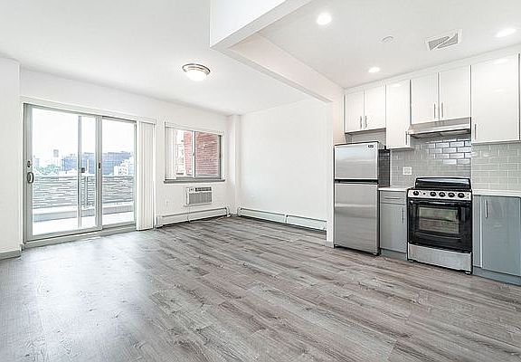 3rd image of 14-45 31st Ave #5DB