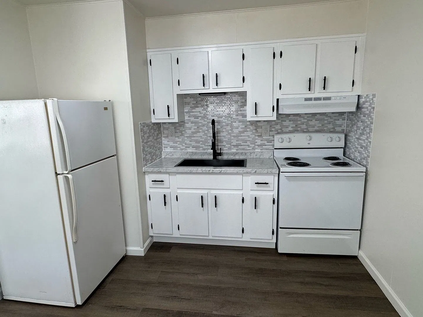 505 Stanley Ave — Photo 3