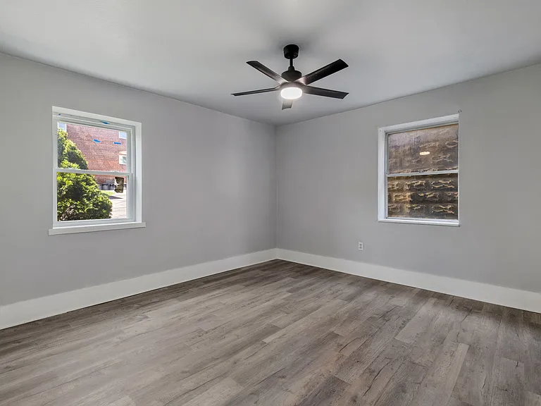 270 Beverly Rd #4 — Photo 17