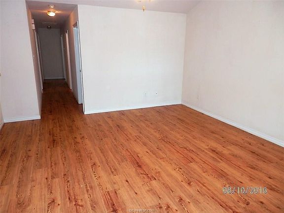5th image of 3601 Oldenburg Ct