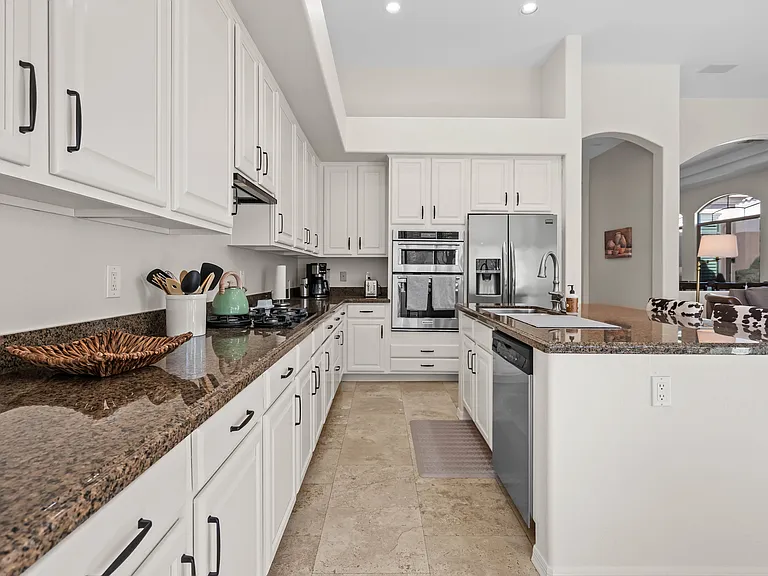 11479 E Beck Ln — Photo 17