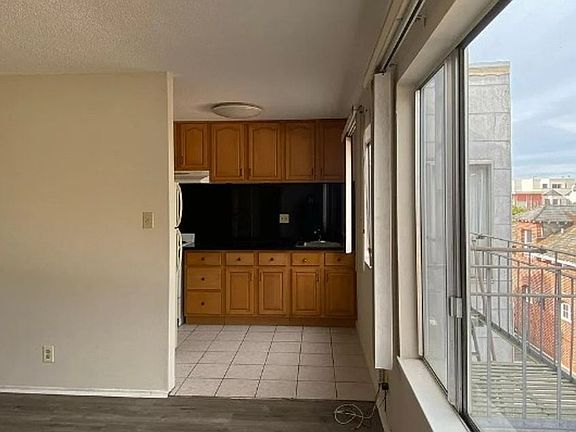 5th image of 463 6th Ave APT 5