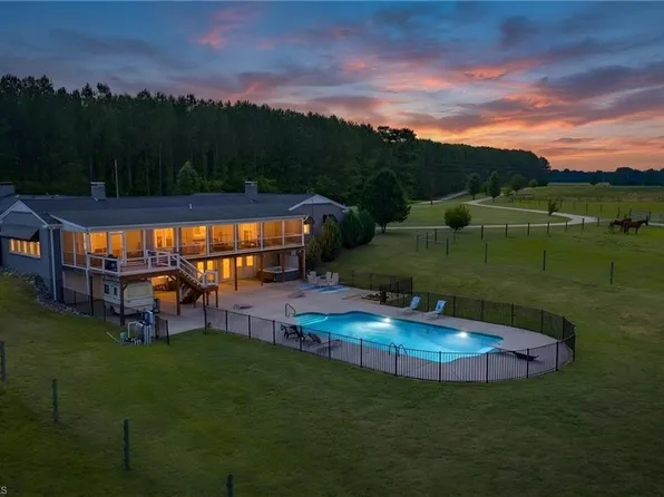 1425 Hobson Rd, Cleveland, NC 27013