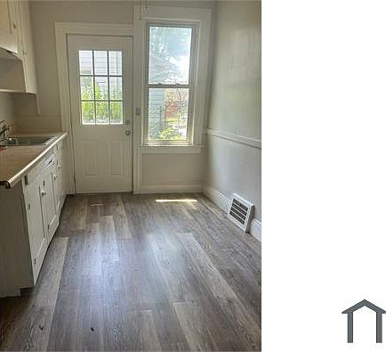 3rd image of 3304 W 46th St Unit 2