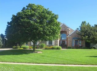 3102 Rusty Ln, Bloomington, IL 61704