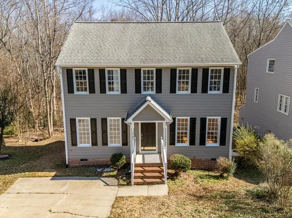 1961 Indianwood Ct, Raleigh, NC 27604