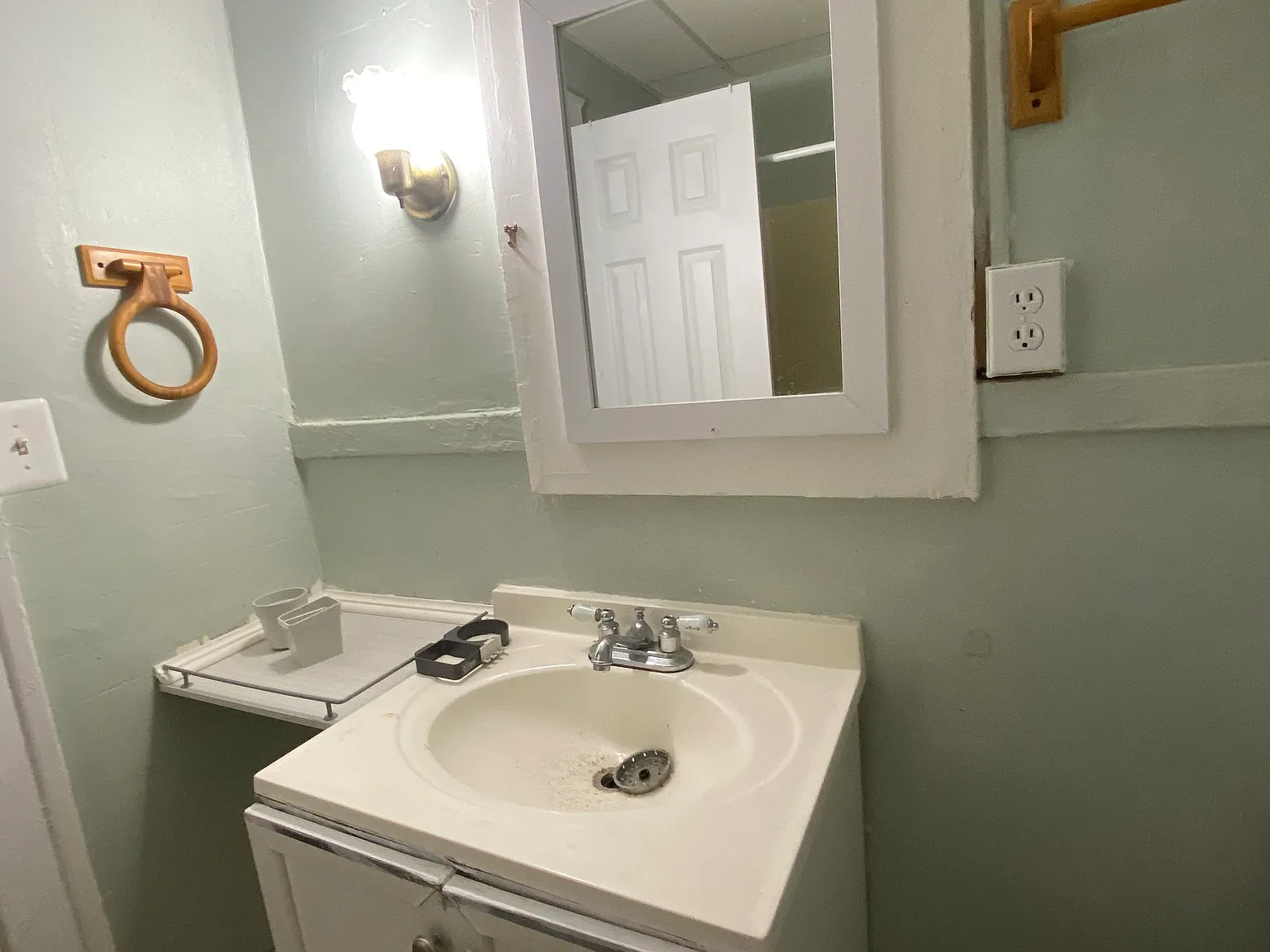 2 bed, $1,350 — Photo 2