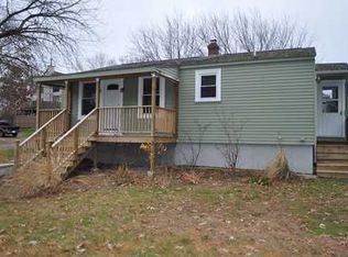 14 Tifft Rd, North Smithfield, RI 02896