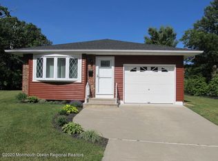 79 Larkspur Ct, Toms River, NJ