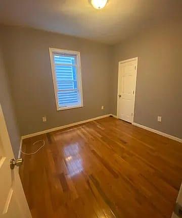 3rd image of 814 S 16th St Floor 2