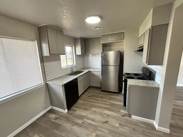 429 NW 53rd St, Lawton, OK 73505