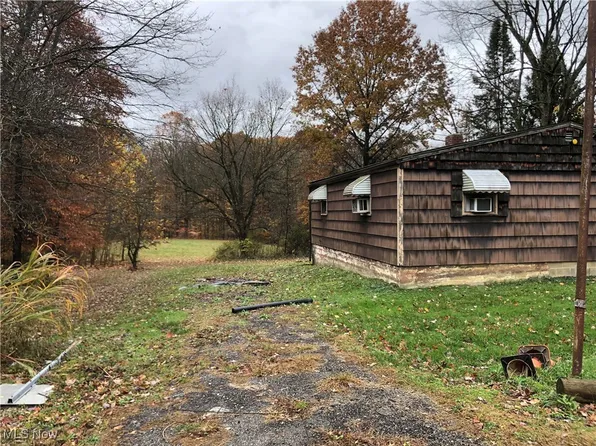 1123 N Hametown Rd, Akron, OH 44333