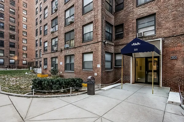 Sold by Fillmore | media 13